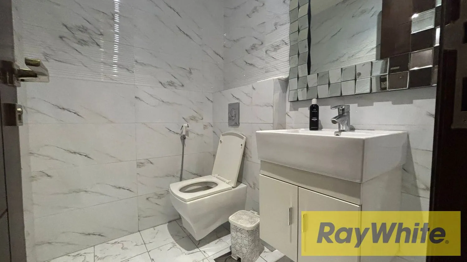 Apartment For Sale In Ras El Nabeh, Beirut — photo 4