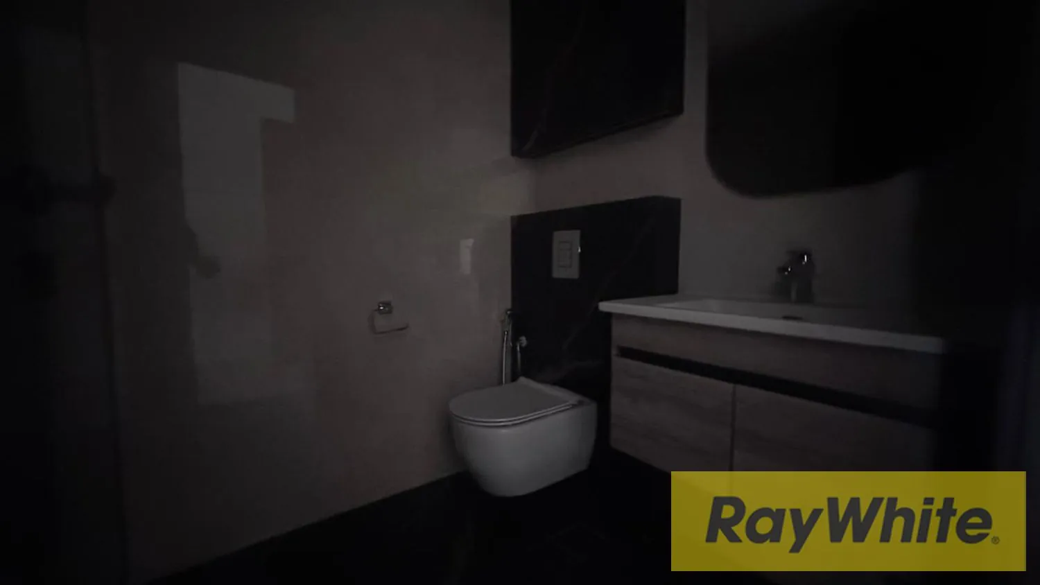 Apartment For Sale In Rawche — الصورة 2