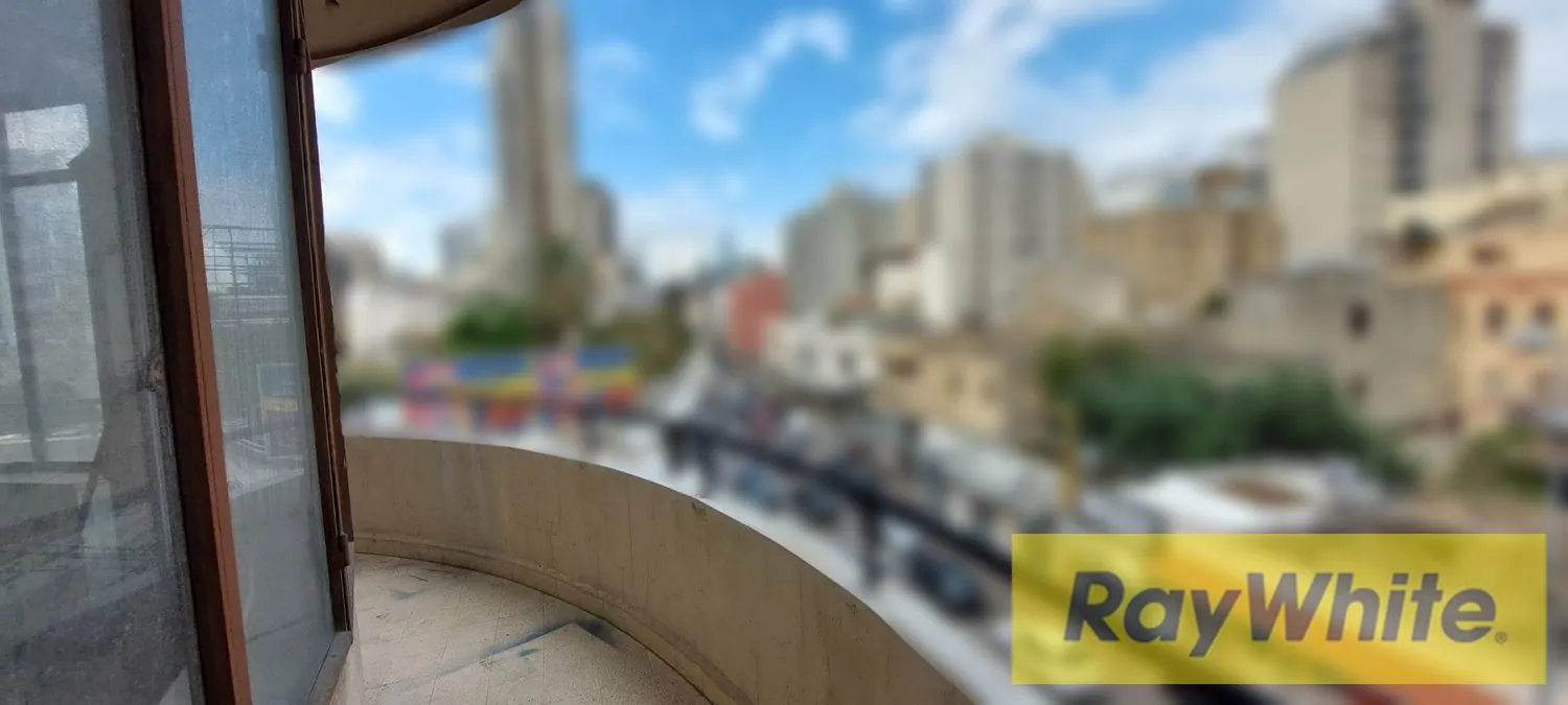 Office For Rent In Furn El Chebbak — الصورة 2