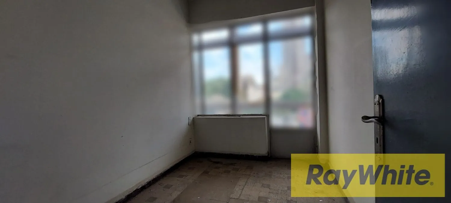 Office For Rent In Furn El Chebbak — الصورة 4