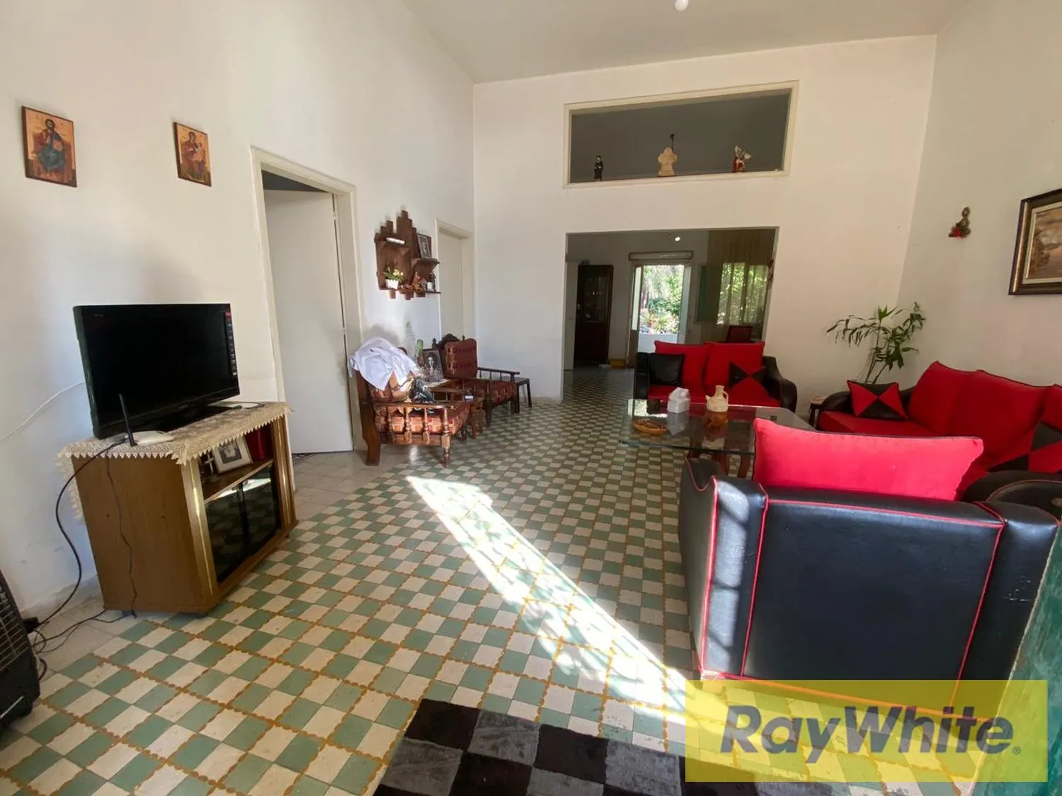 Vintage House For Sale In Hadath — photo 3