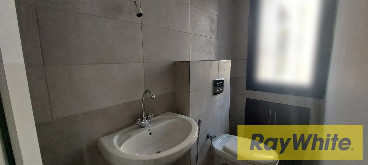 Office For Rent In Furn El Chebbak Aadlieh — الصورة 3