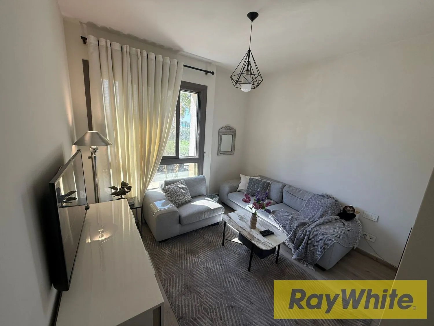 Luxury Apartment For Sale In Waterfront Dbayeh — الصورة 5