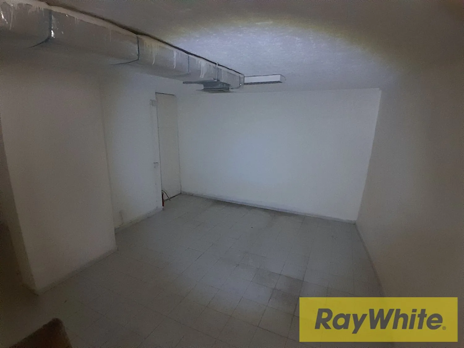 Warehouse For Rent In Achrafieh – 245 Sqm — photo 2