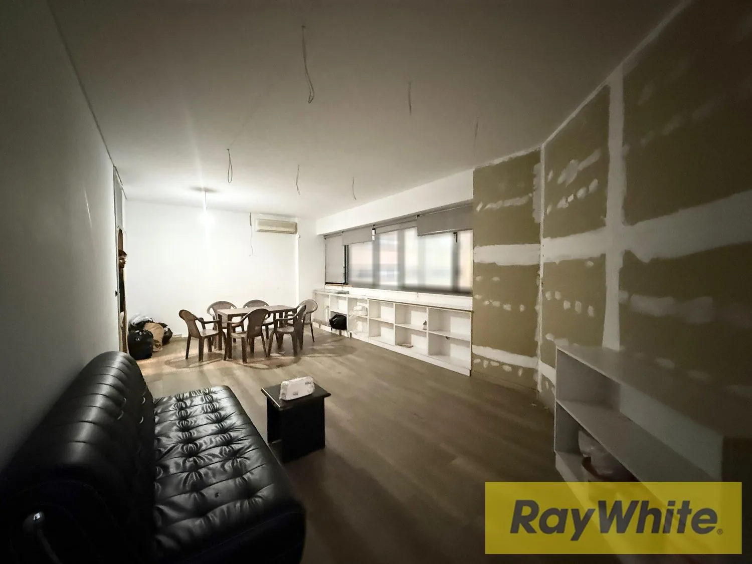 Office/commercial Space For Sale In Sodeco – 110 Sqm — الصورة 4