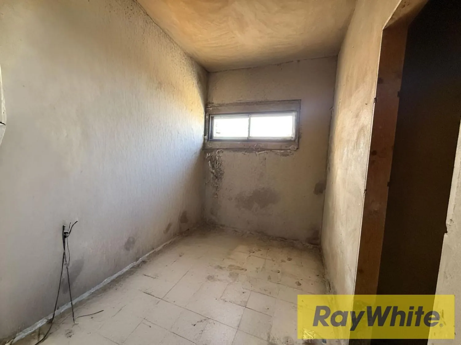 Apartment For Sale In Ramlet Al-bayda – 610 Sqm (core And Shell) — الصورة 4