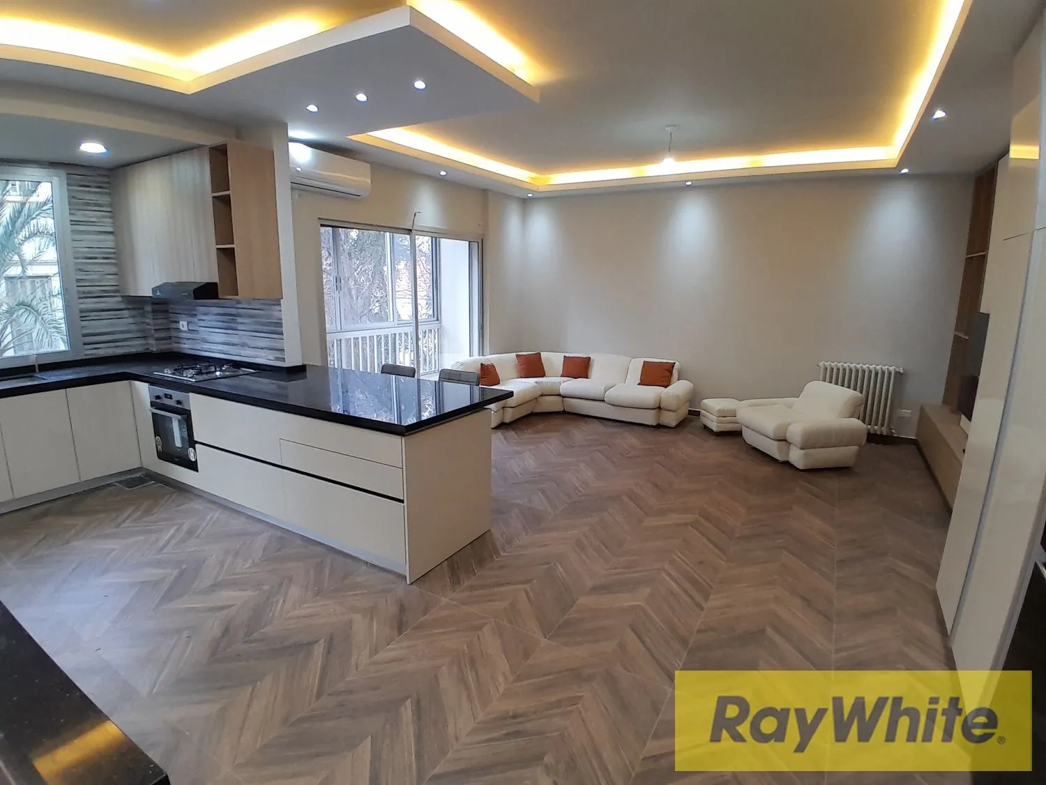 Apartment For Rent In Achrafieh – 318 Sqm — الصورة 3