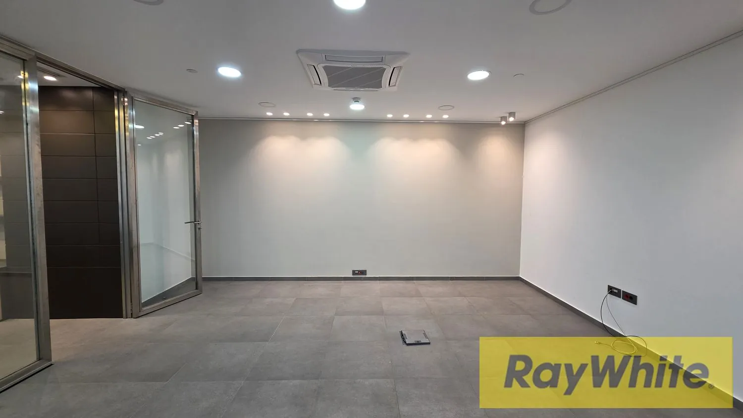 Office Space For Rent In Prime Horch Tabet — الصورة 4