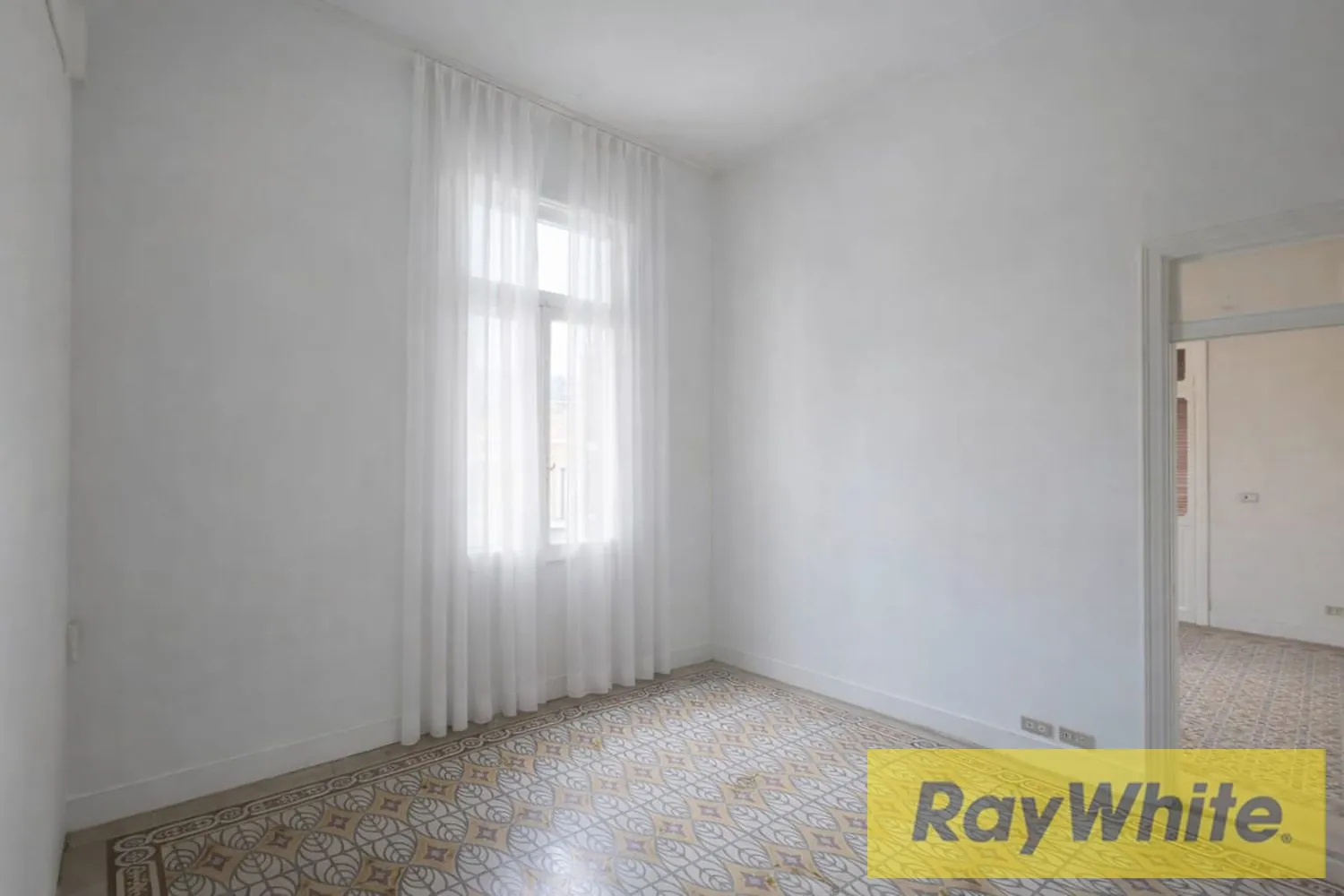Building For Sale – Prime Location In Achrafieh (carré D’or) — photo 3