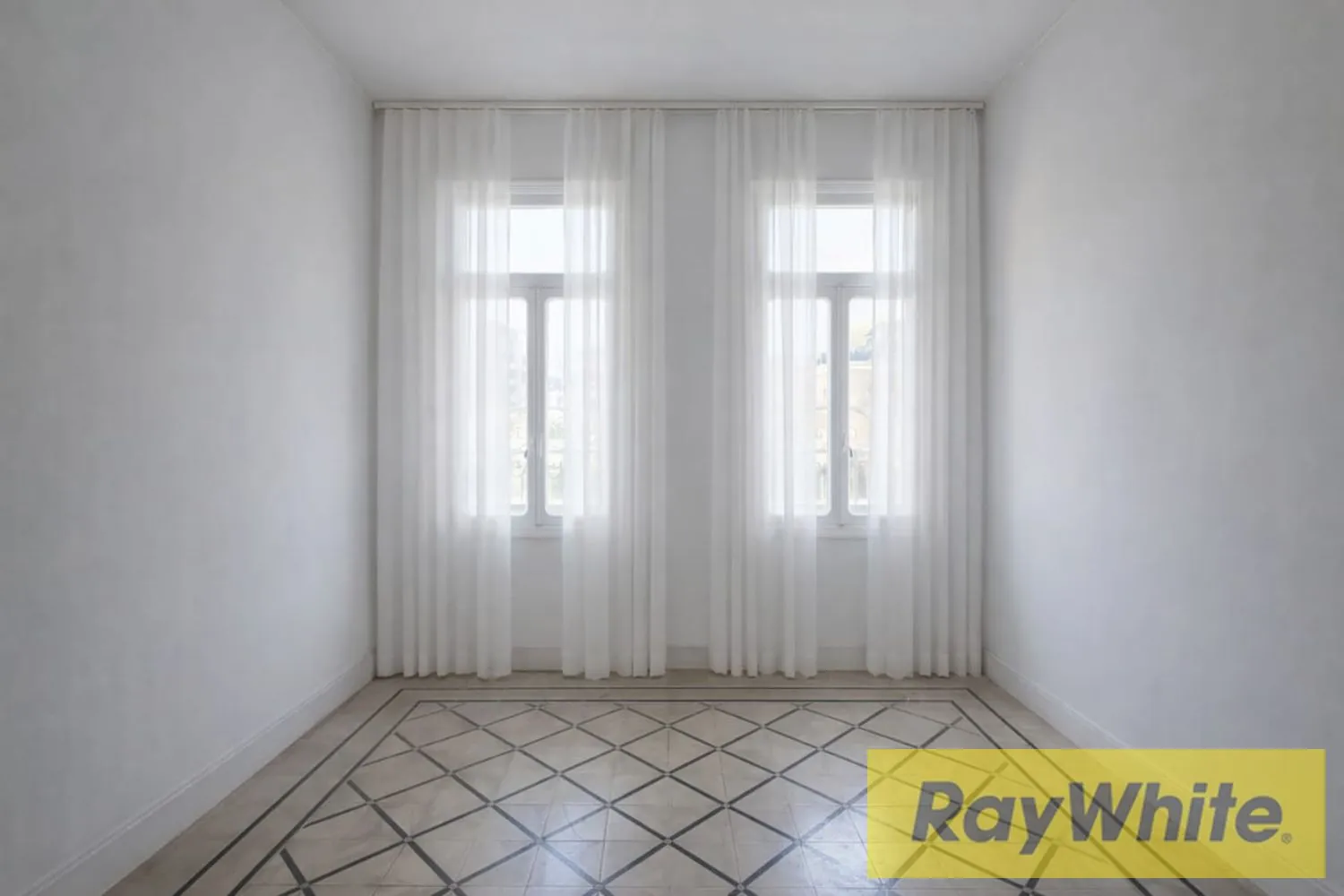 Building For Sale – Prime Location In Achrafieh (carré D’or) — photo 4