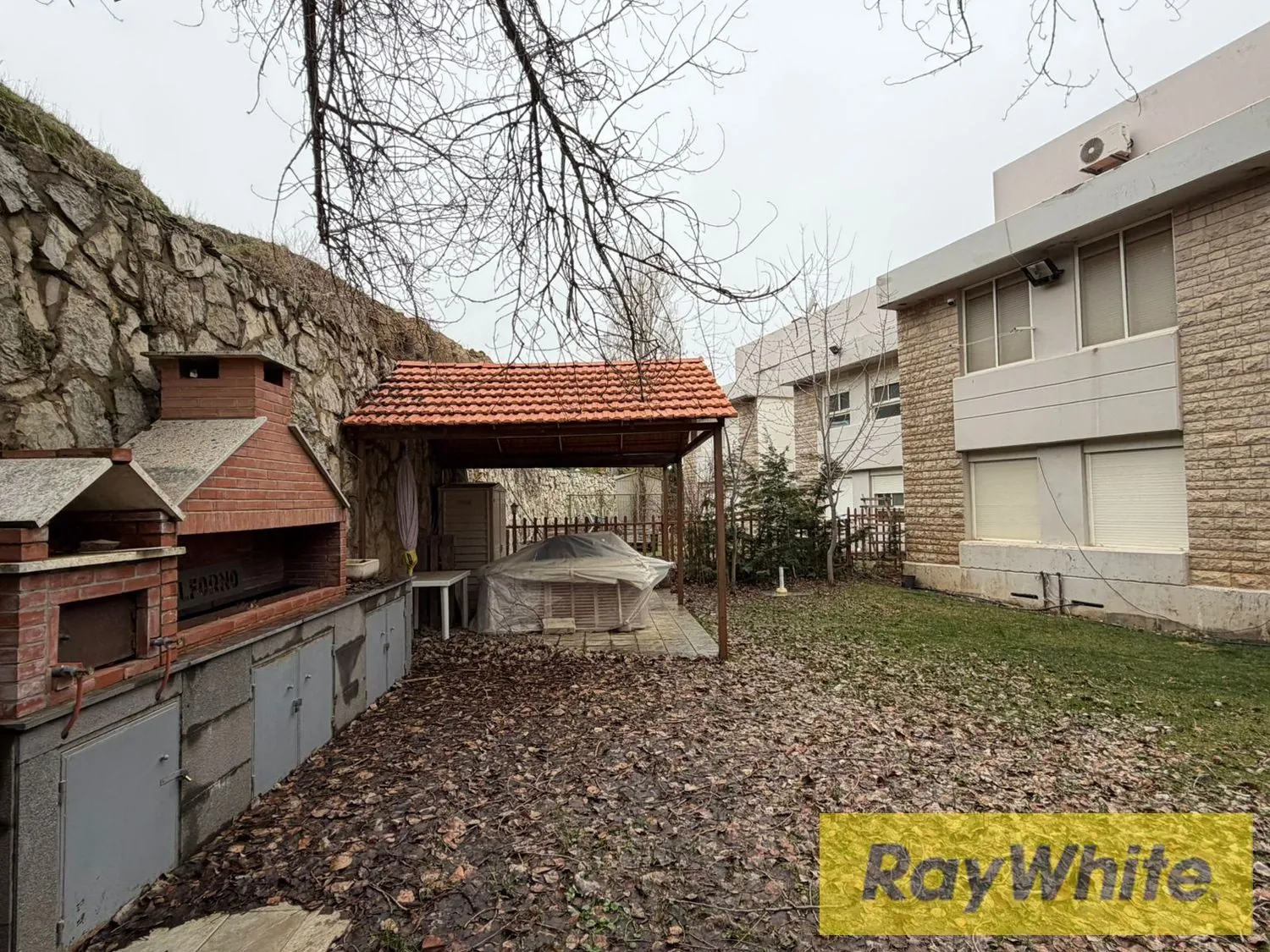 Chalet Duplex For Sale In Zaarour Club – 150 Sqm (renovated) — الصورة 3
