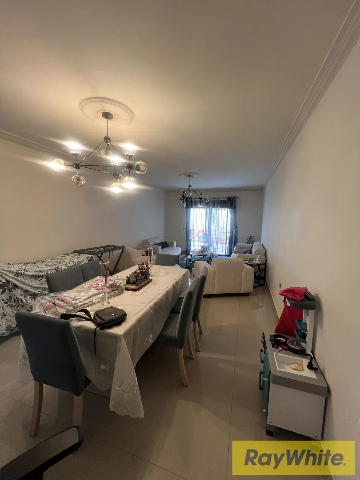 Apartment For Sale In Mansourieh – 200 Sqm — الصورة 2