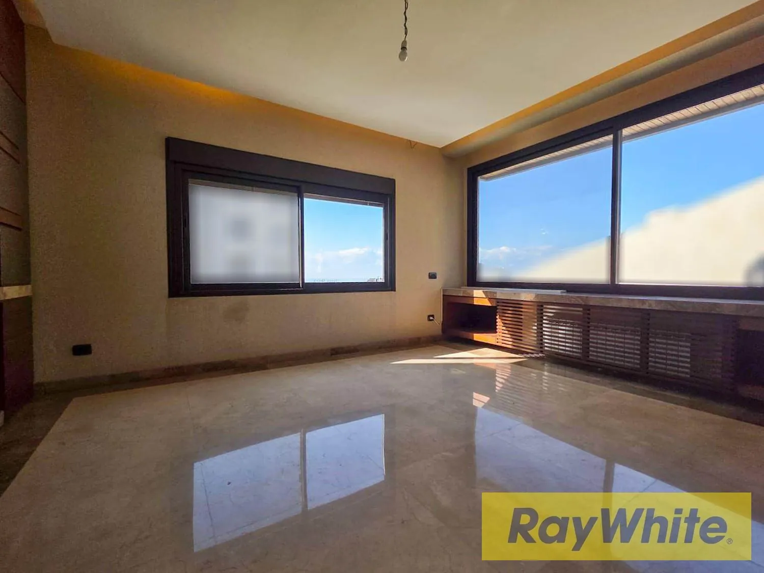 Apartment For Sale In Mtayleb — الصورة 4
