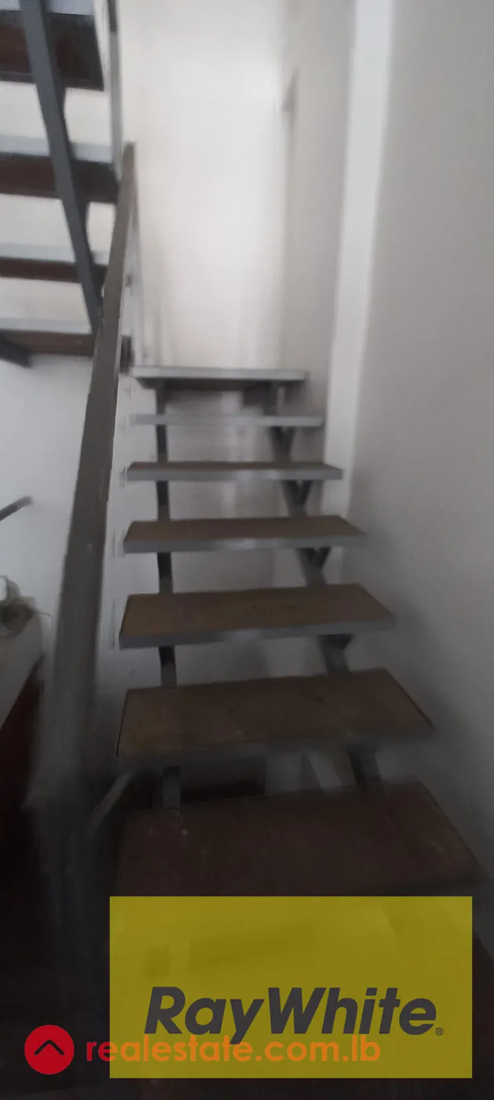 Shop With 3 Floors In Jal El Dib For Sale — الصورة 3