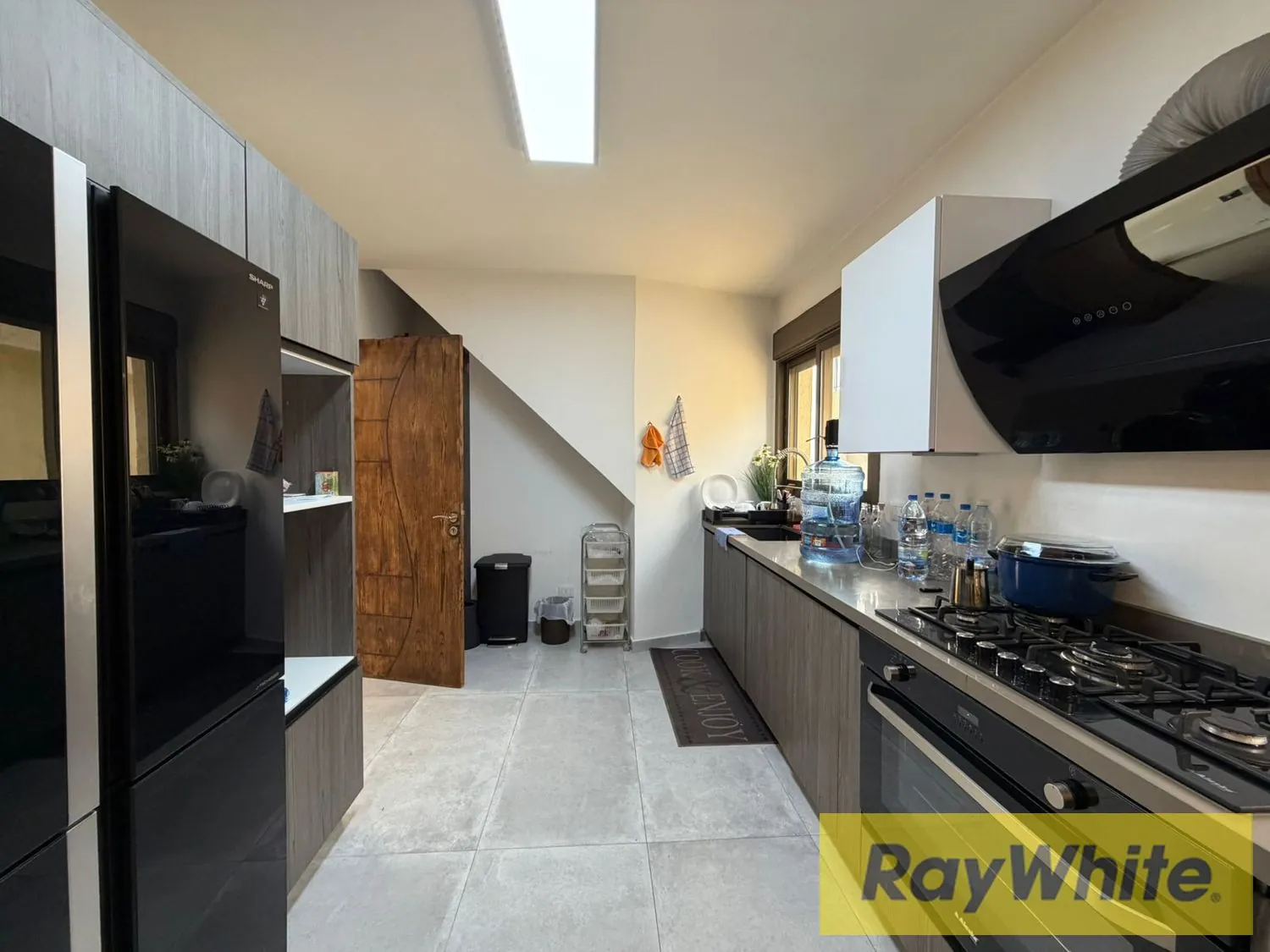 Luxury Renovated Duplex +terrace For Rent In Zaraoun — الصورة 2