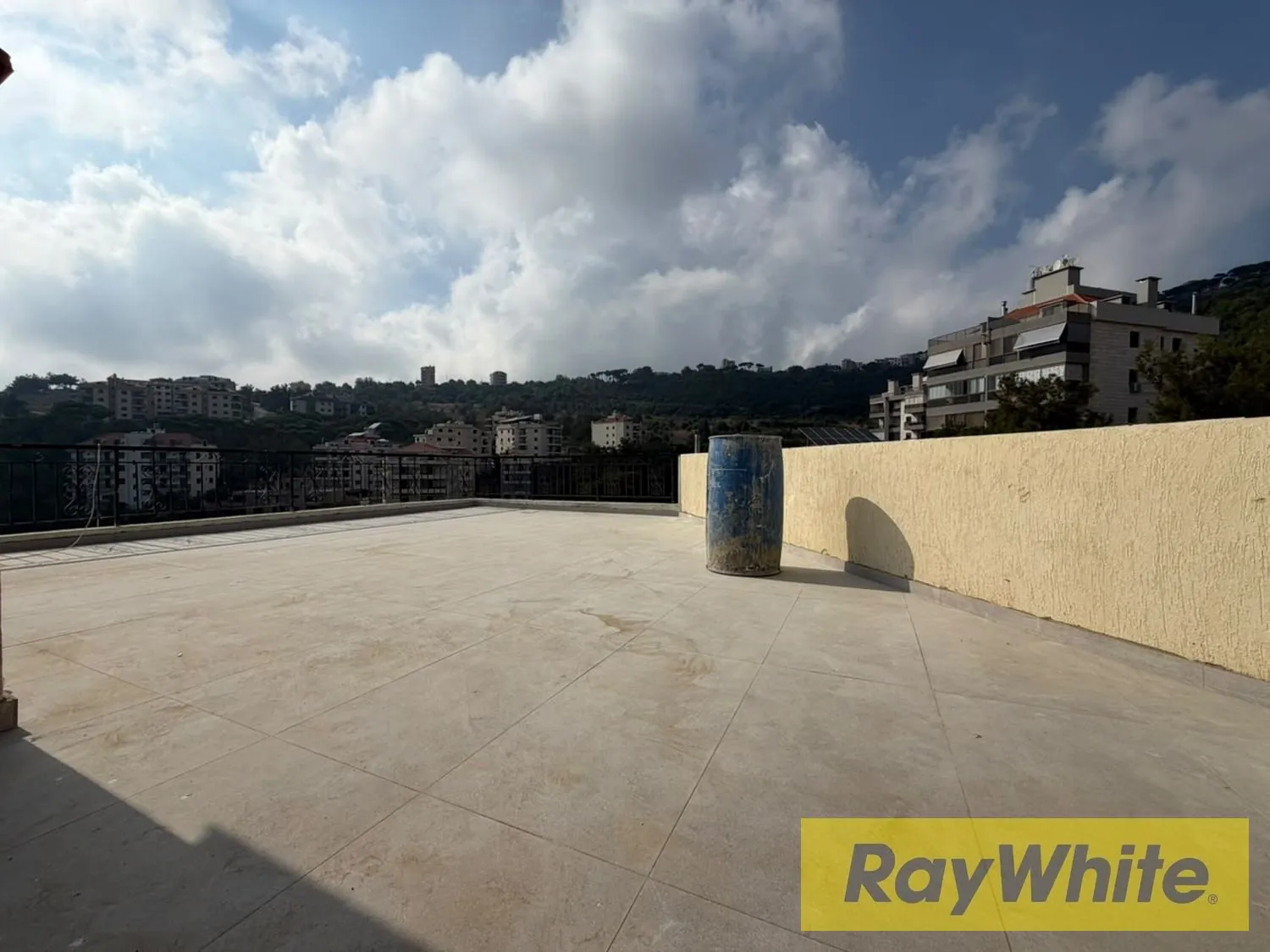 Roof For Sale In Douar – 110 Sqm — الصورة 1