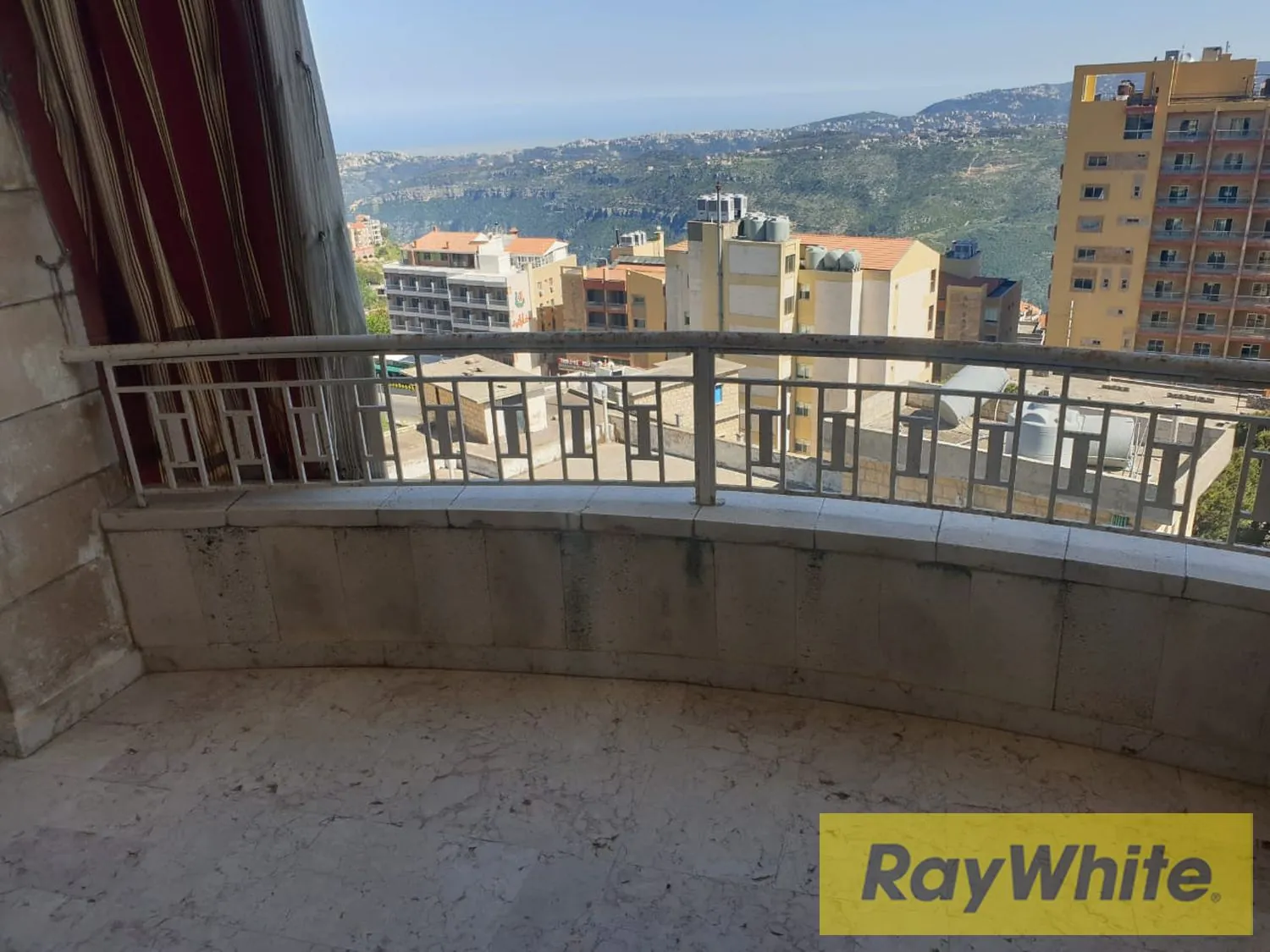 Whole Building For Sale In Bhamdoun — الصورة 4