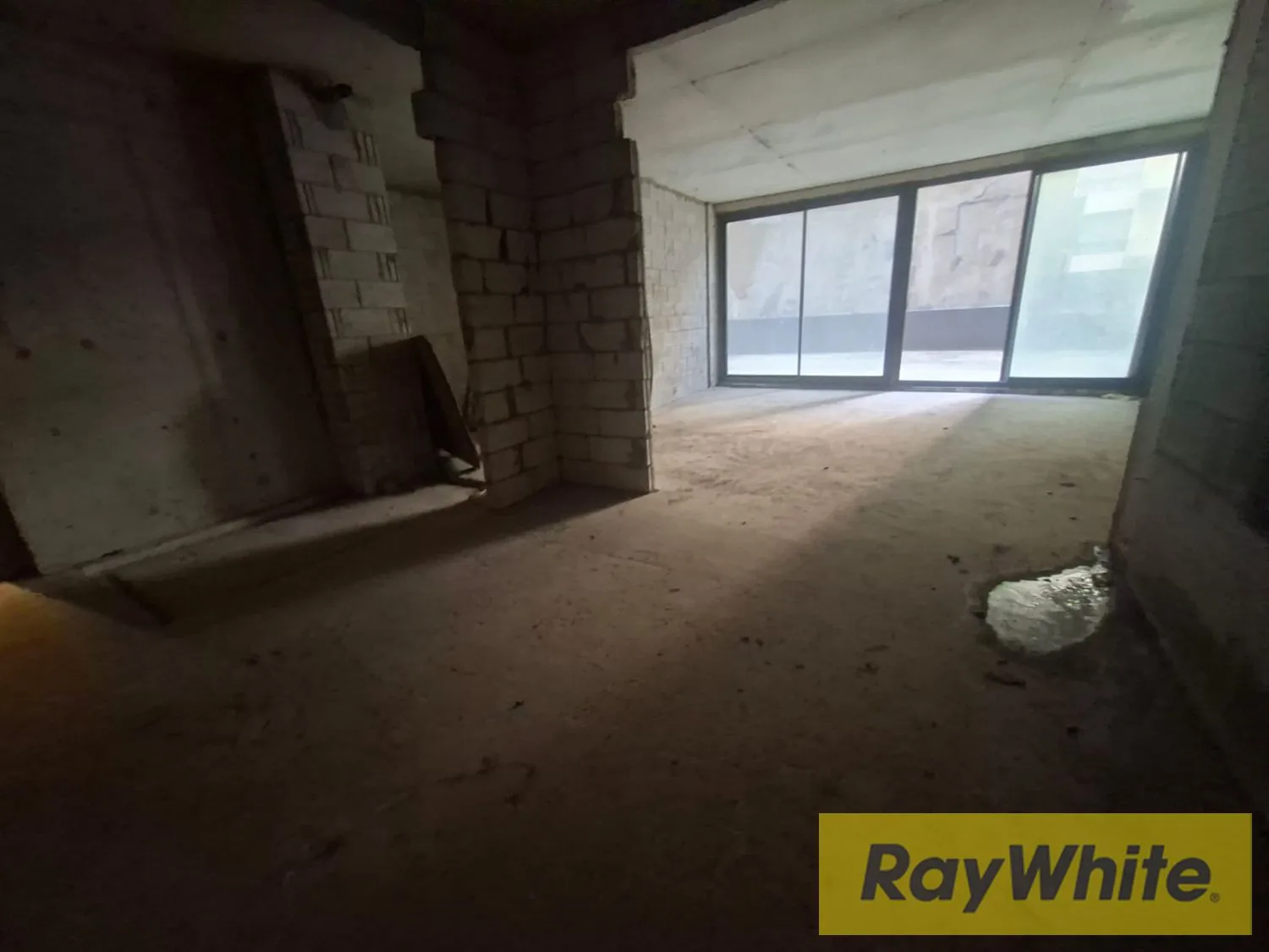 Office For Sale – Spears, Beirut — الصورة 3