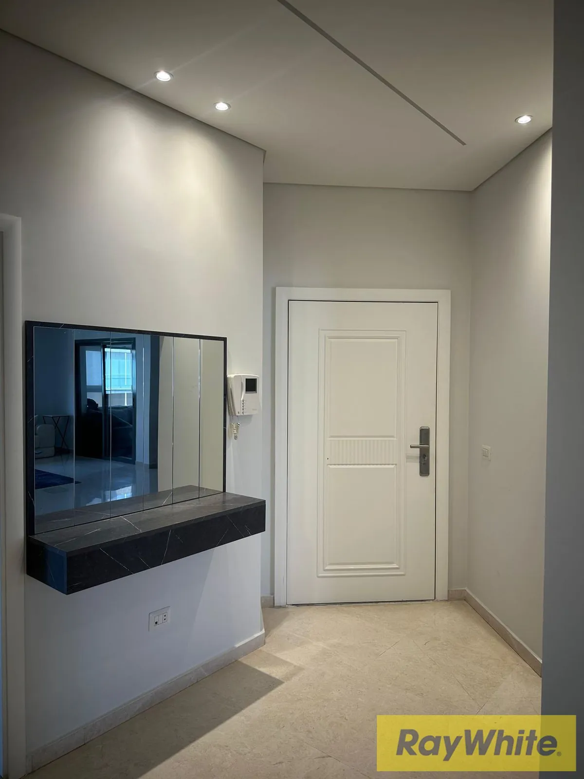 Apartment For Sale In Ras El Nabeh — photo 2