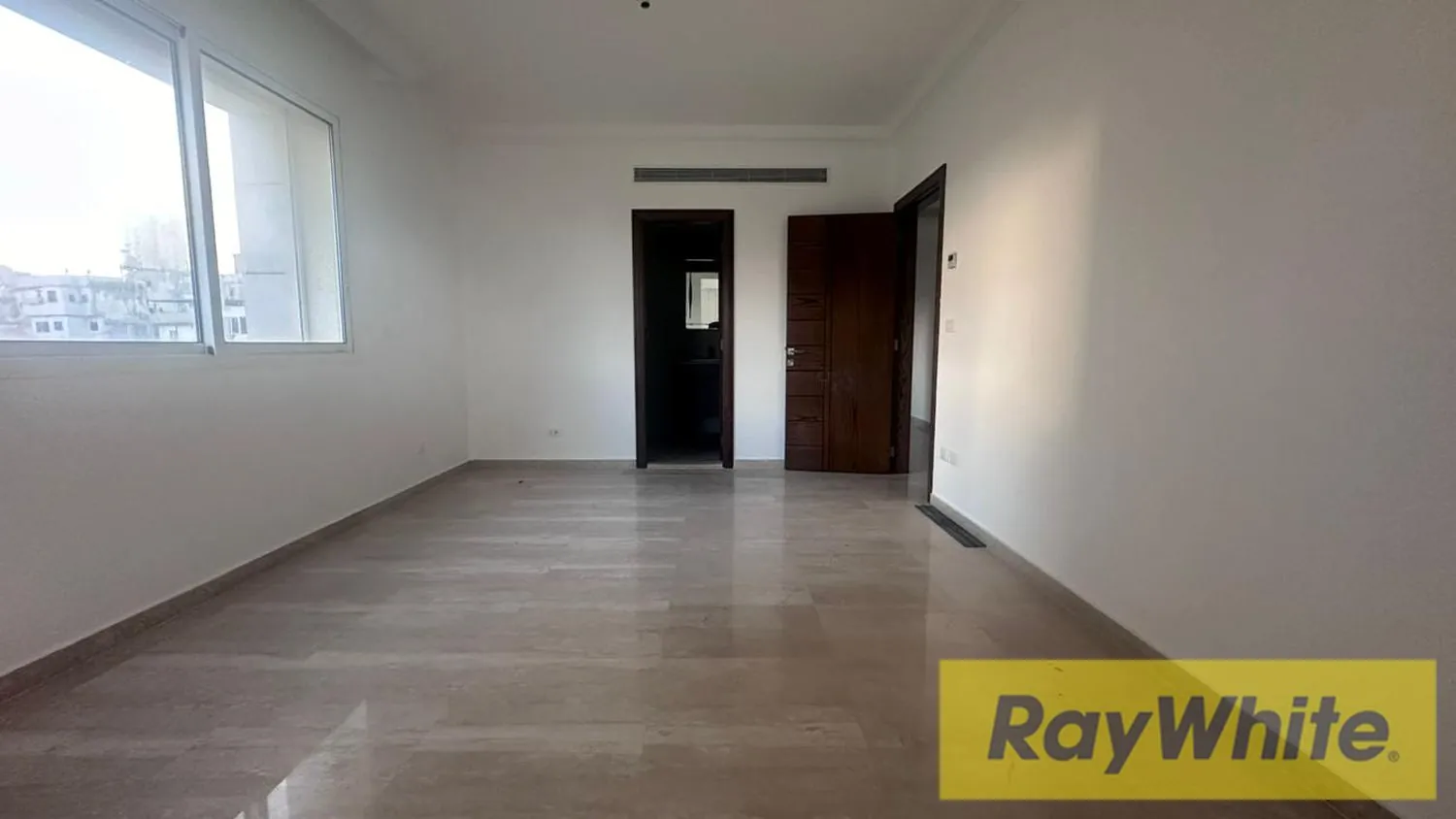 Apartment For Sale In Jnah – Spinneys Area — الصورة 4