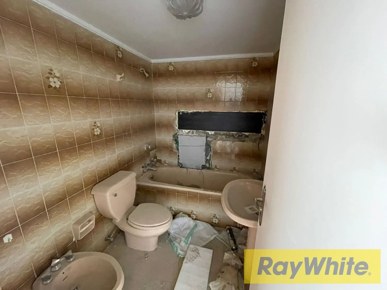Apartment For Sale In Antelias | Sea View — الصورة 3