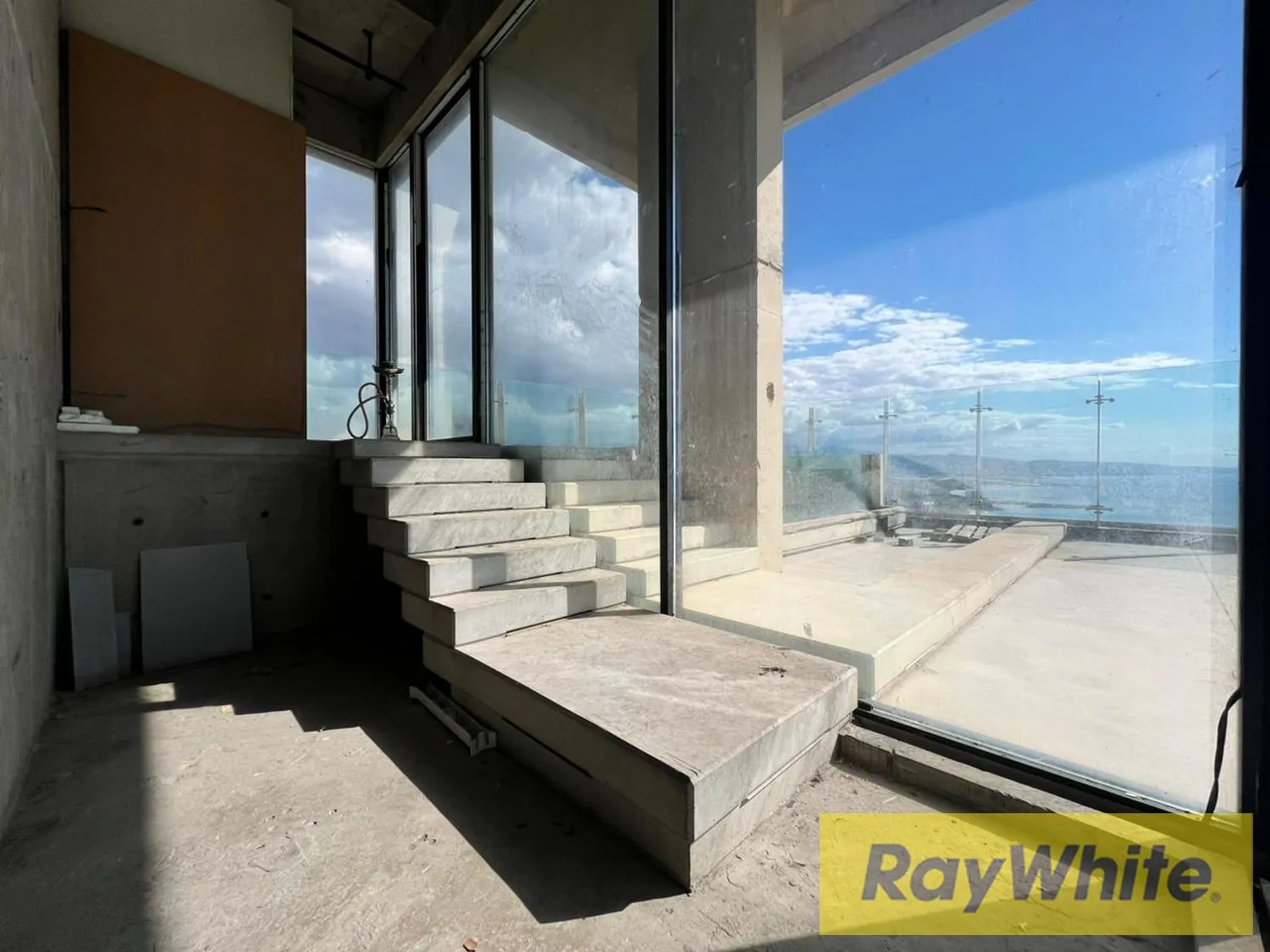 Triplex For Sale In Sakiet El Janzir — الصورة 4