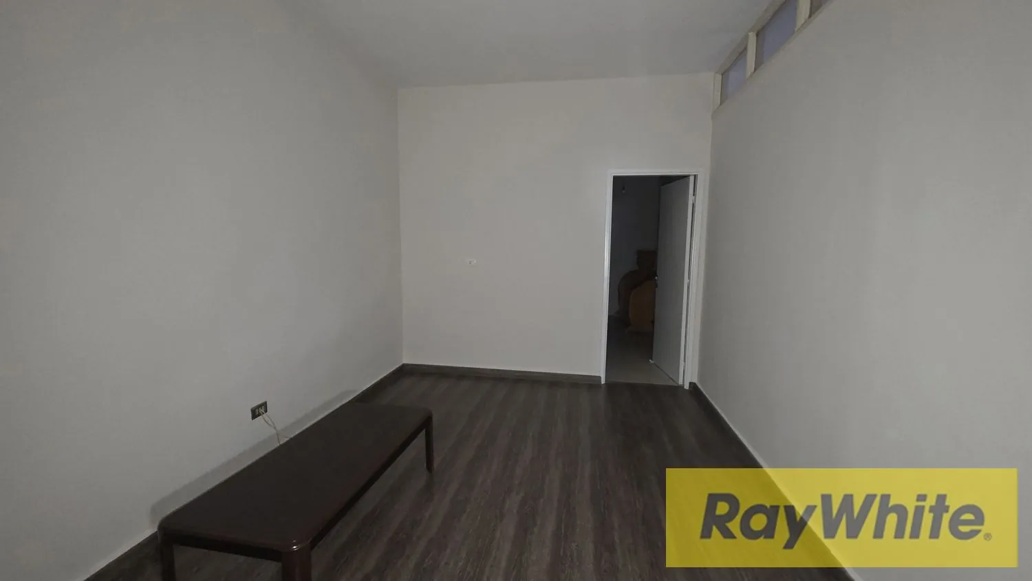 Apartment For Sale In Hazmieh — الصورة 4