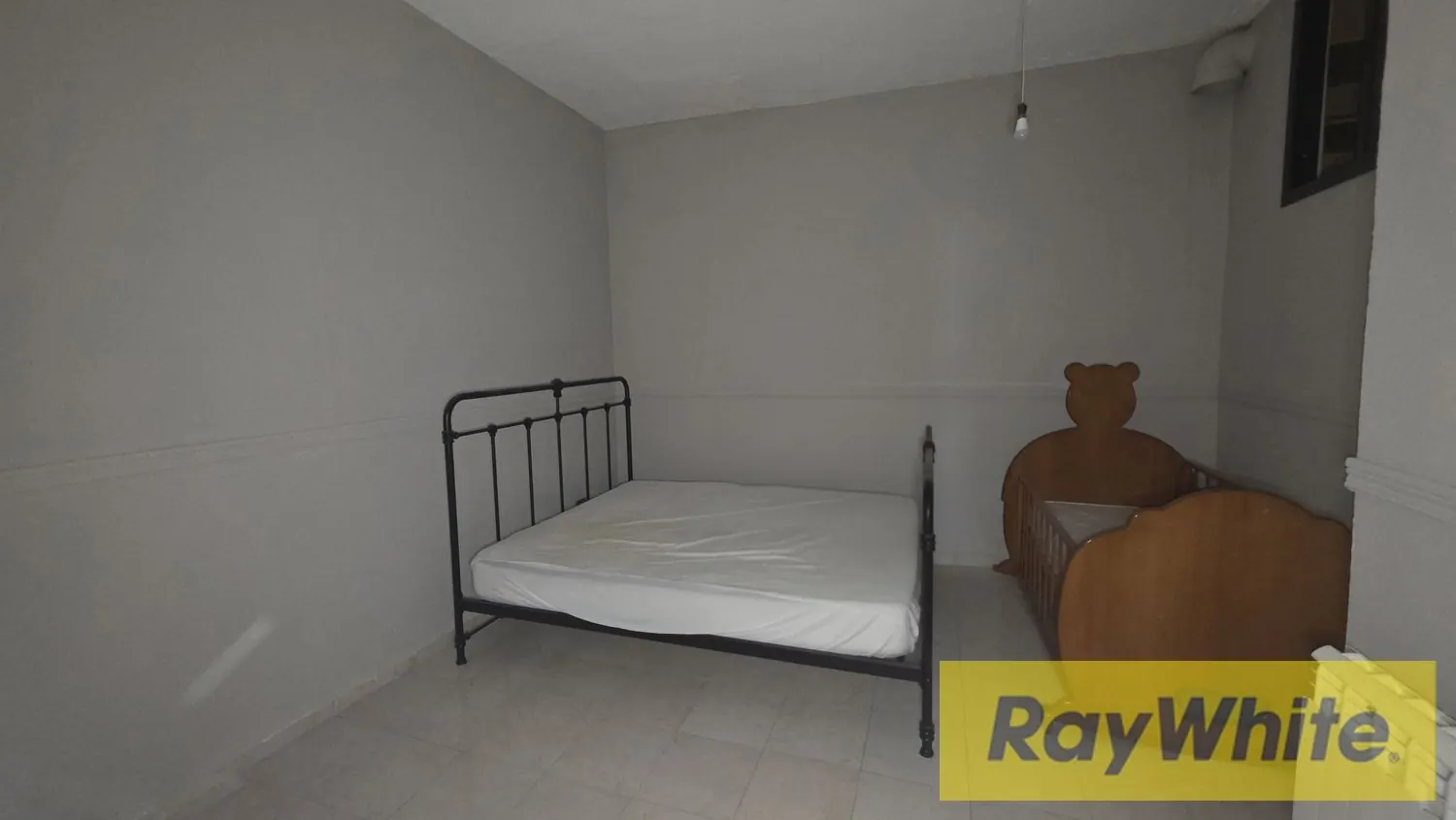Apartment For Sale In Hazmieh — الصورة 5