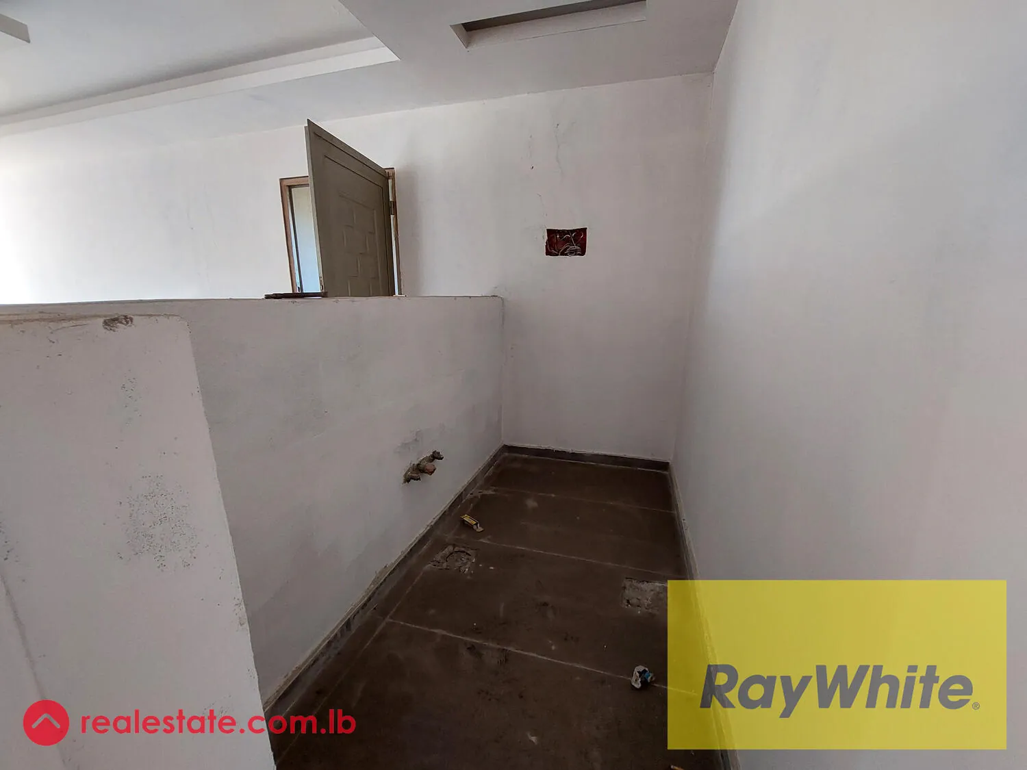 Office For Rent In Antelias — الصورة 5