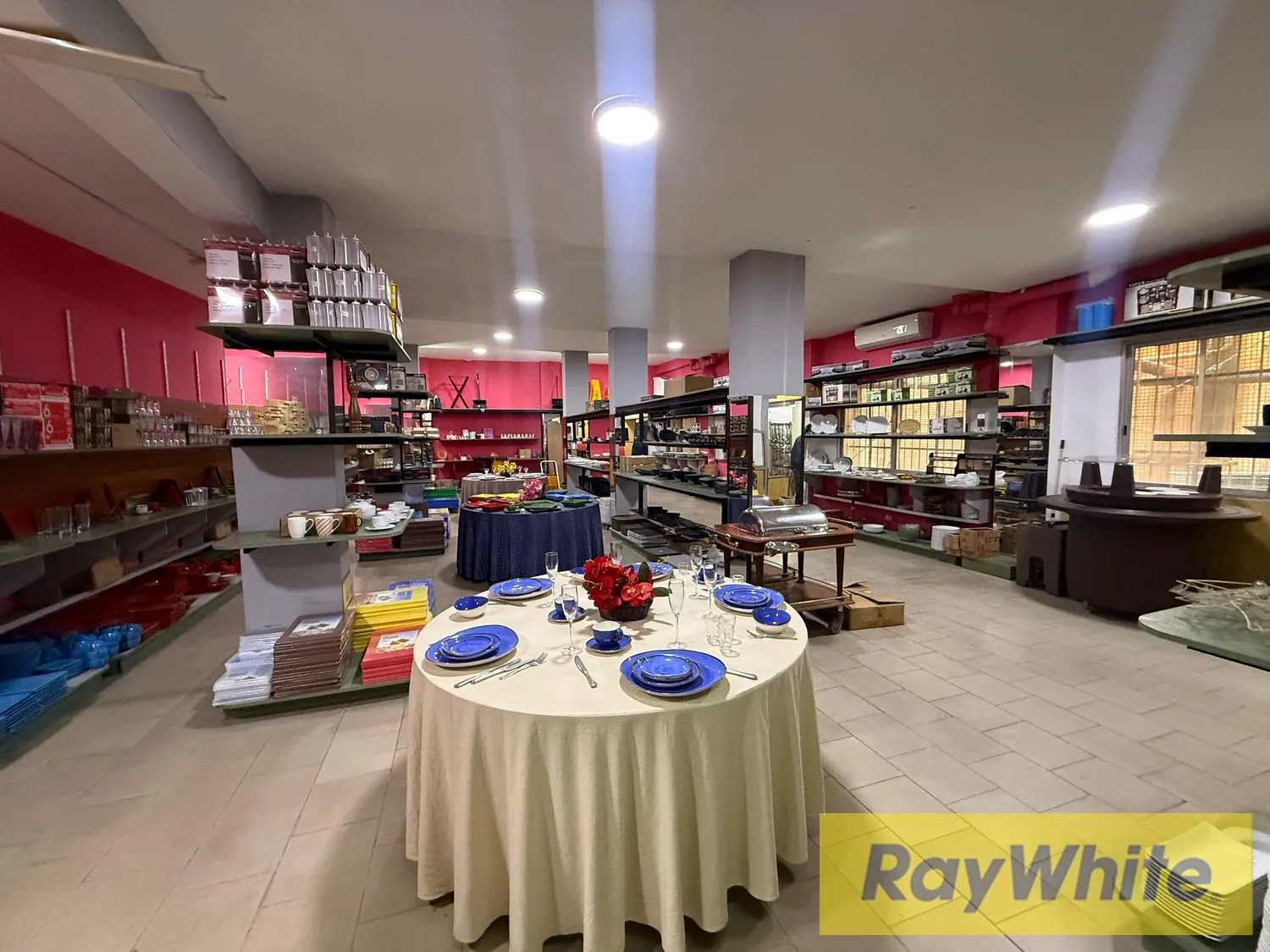 Shop For Rent In Achrafieh-mar Mikhael – 748 Sqm — الصورة 2