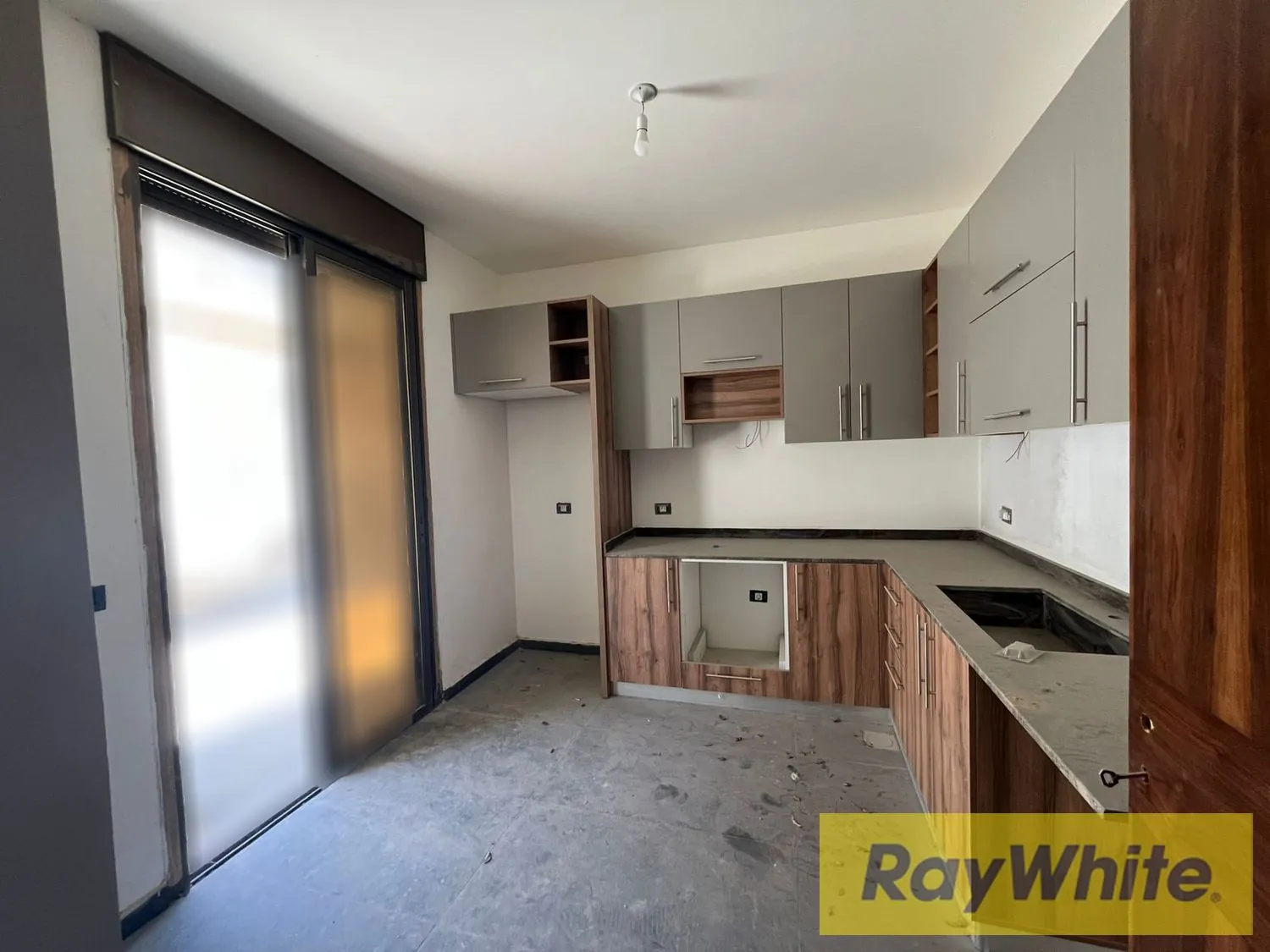 Apartment For Sale In Mansourieh- Ailout – 118 Sqm — الصورة 2