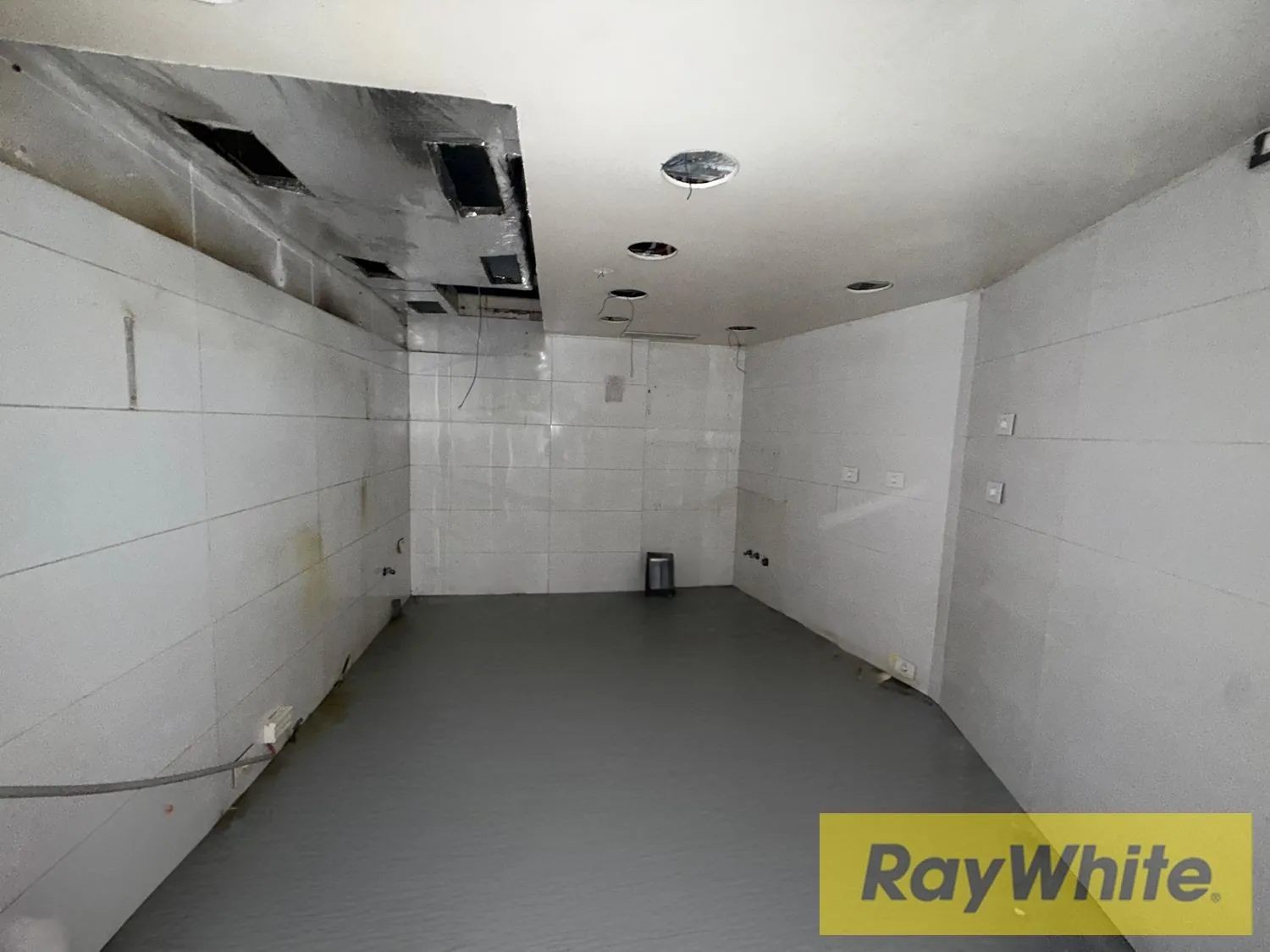 Shop For Rent In Saifi – Achrafieh — الصورة 2