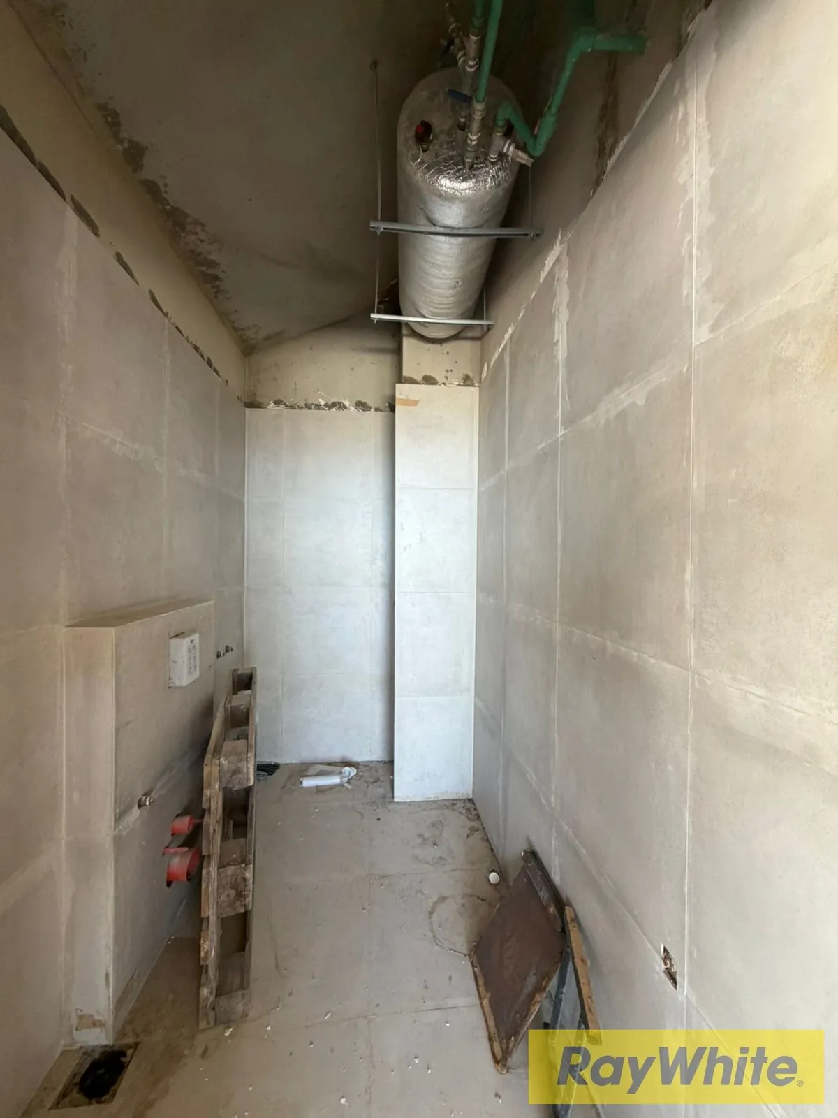 Brand New Roof For Sale In Tilal Ain Saade | 188 Sqm — photo 5