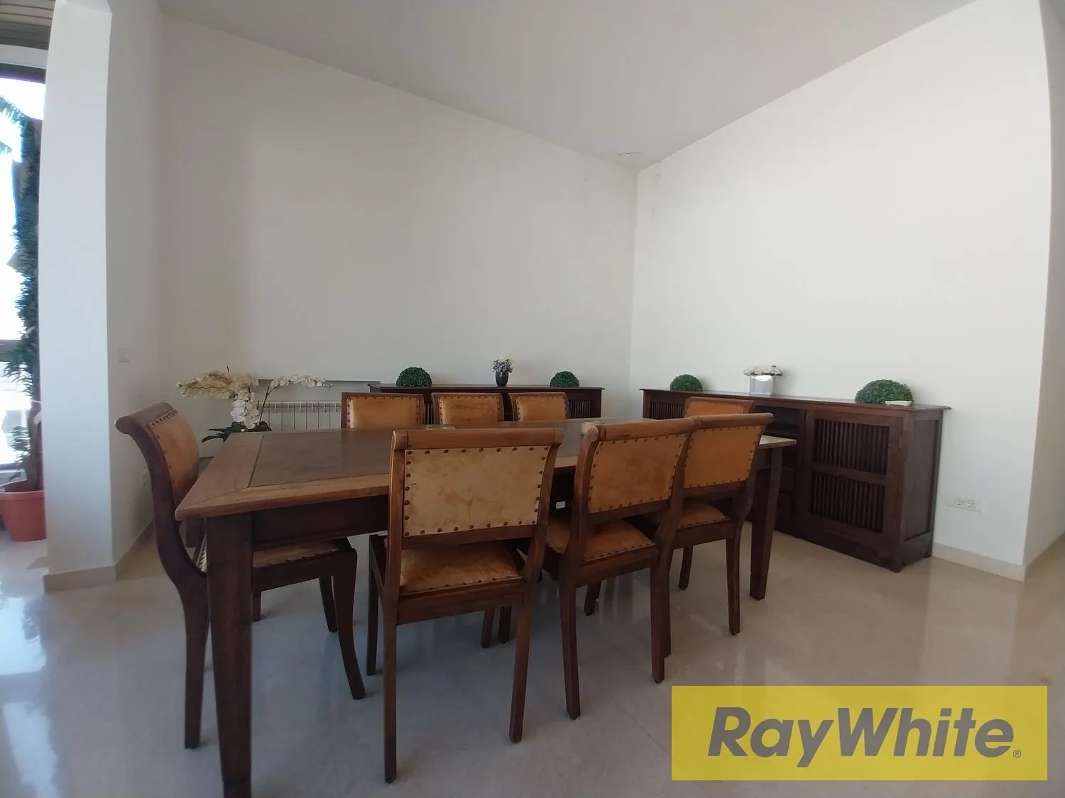Apartment For Sale In Awkar – With Garden — photo 5