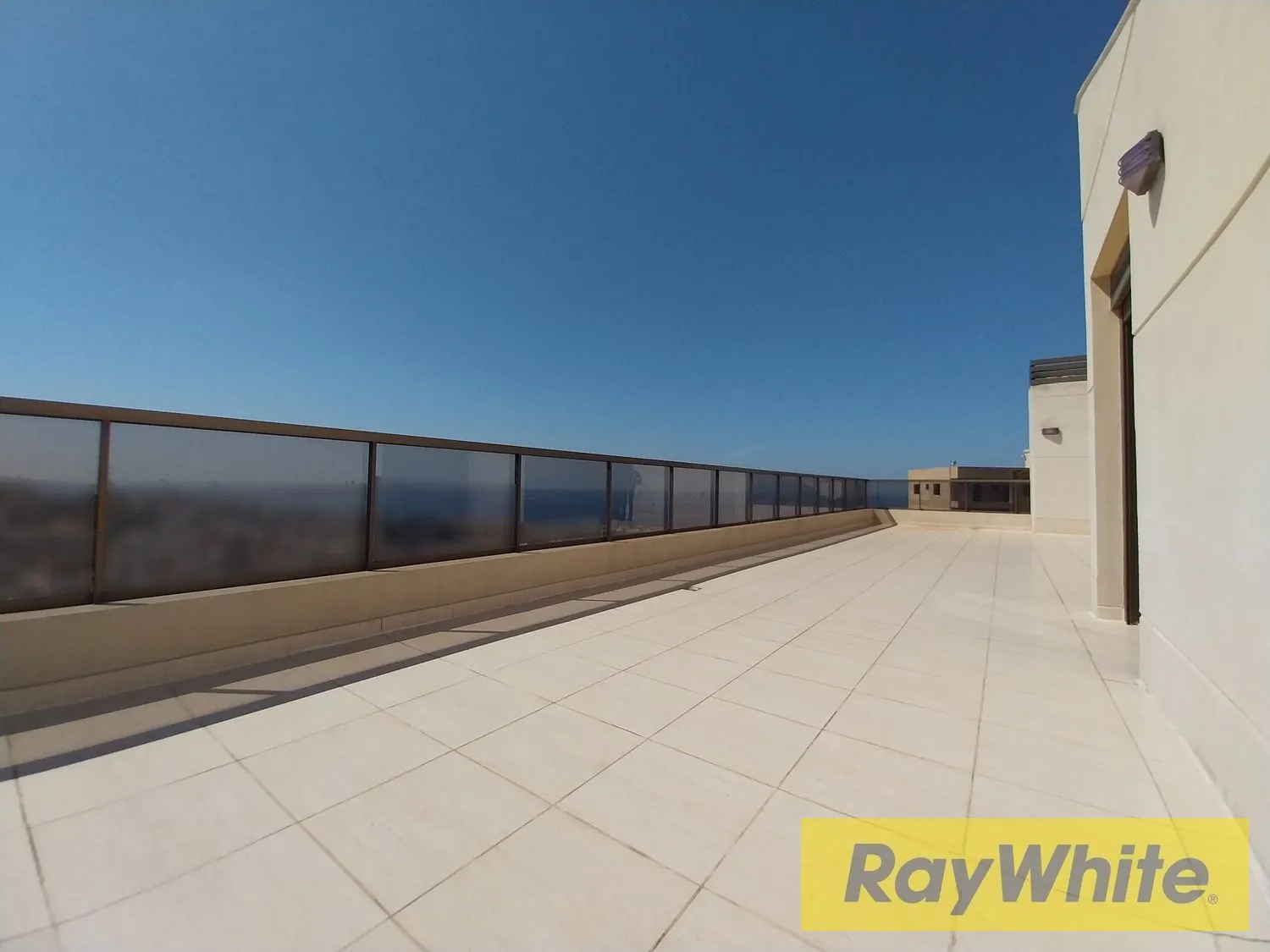 Rooftop Apartment For Rent In Awkar — الصورة 3