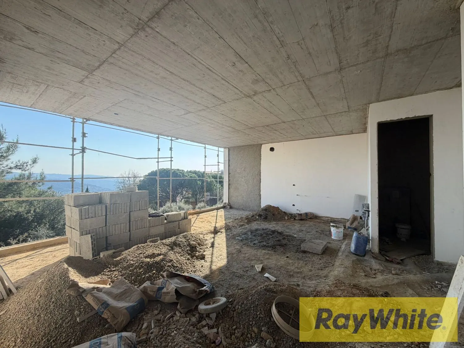 Apartment For Sale In Broumana – Brand New | 195 Sqm — الصورة 2