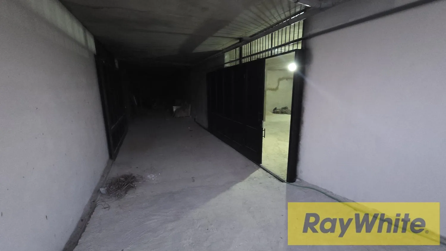 Warehouse For Sale In Louaizeh – Baabda District — photo 2