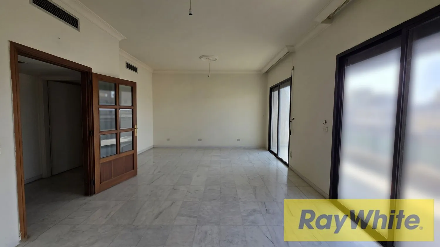 Apartment For Sale In Horch Tabet — photo 5