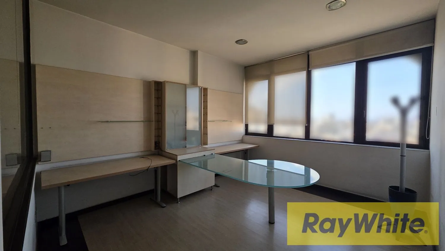 Office For Rent In Jdeideh — الصورة 4