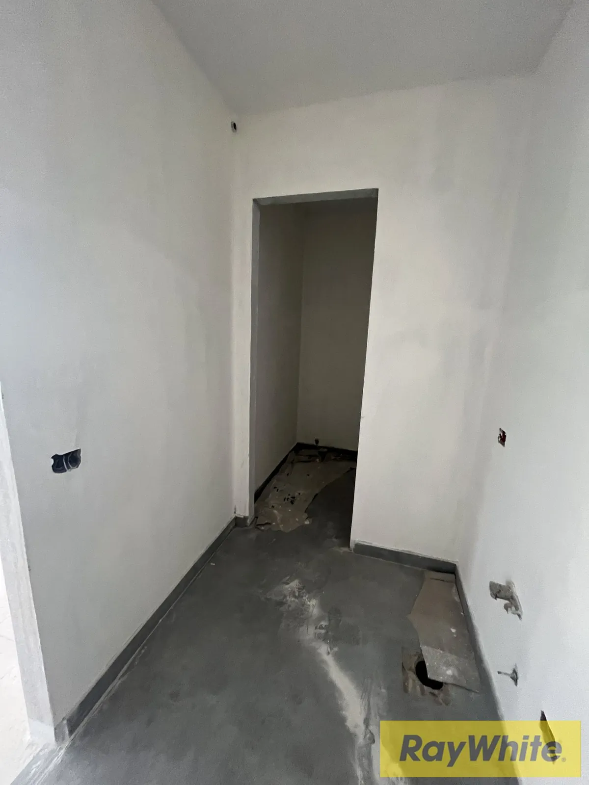 Office For Rent In Mansourieh – Mkalles Area | 125 Sqm — الصورة 3