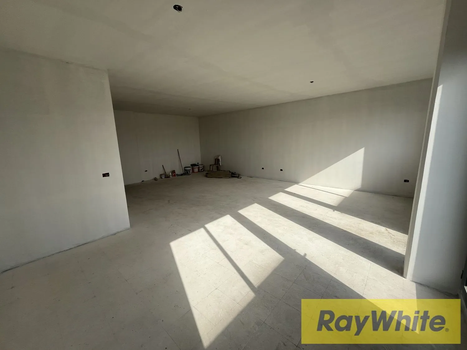 Office For Rent In Mansourieh – 75 Sqm — الصورة 2