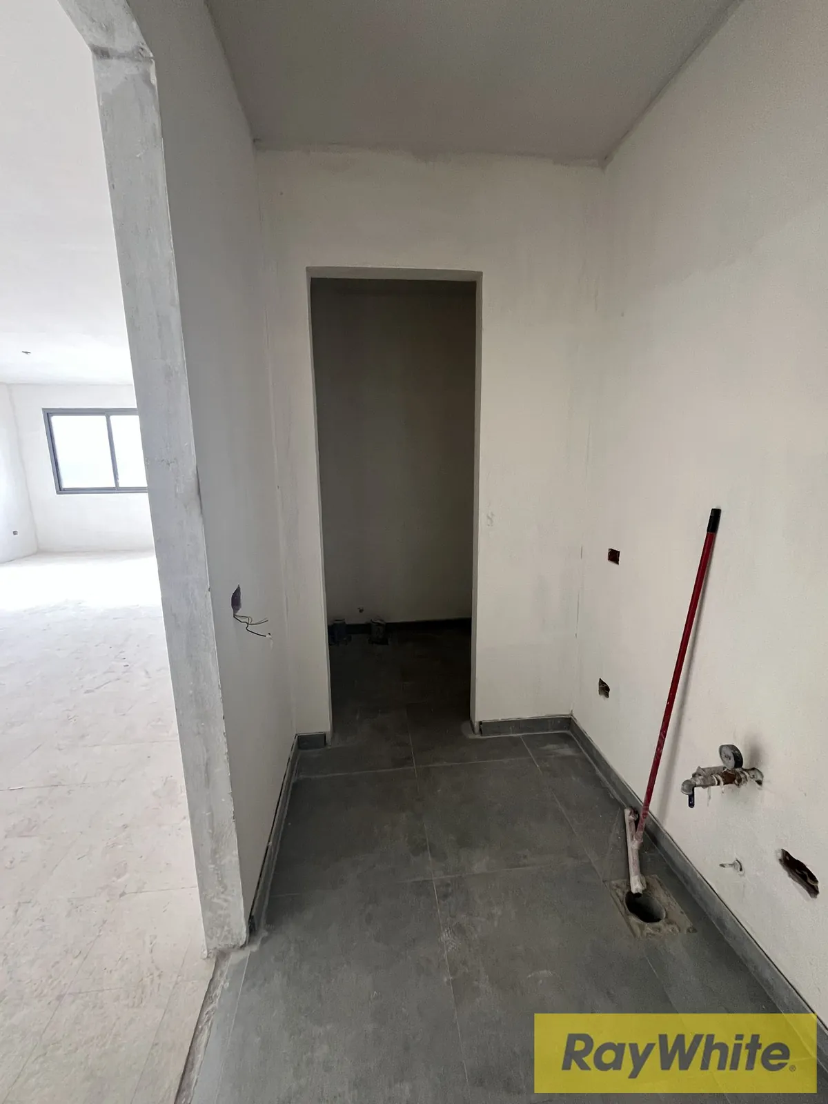 Office For Rent In Mansourieh – 75 Sqm — الصورة 3