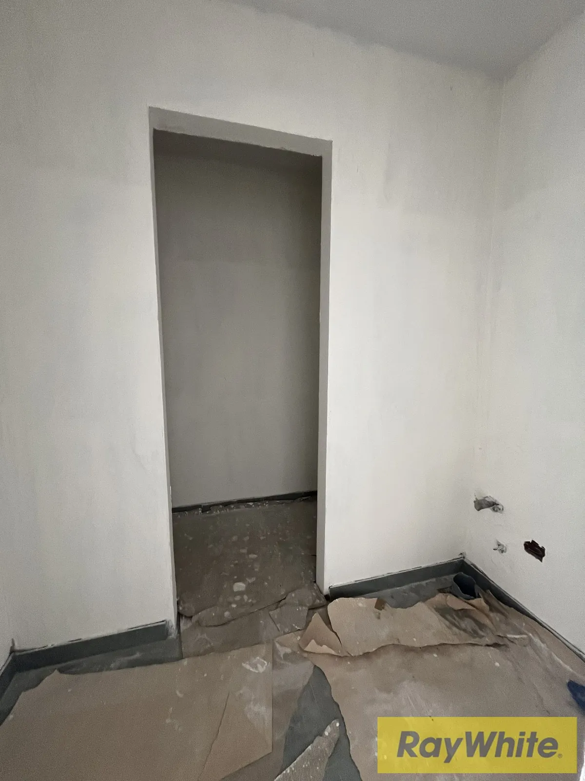 Office For Rent In Mansourieh – 70 Sqm — الصورة 5