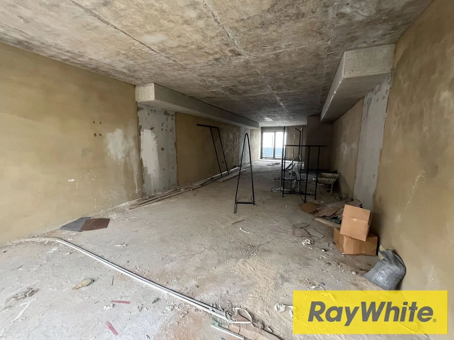 Shop For Rent In Mansourieh – Mkalles Area | 125 Sqm
