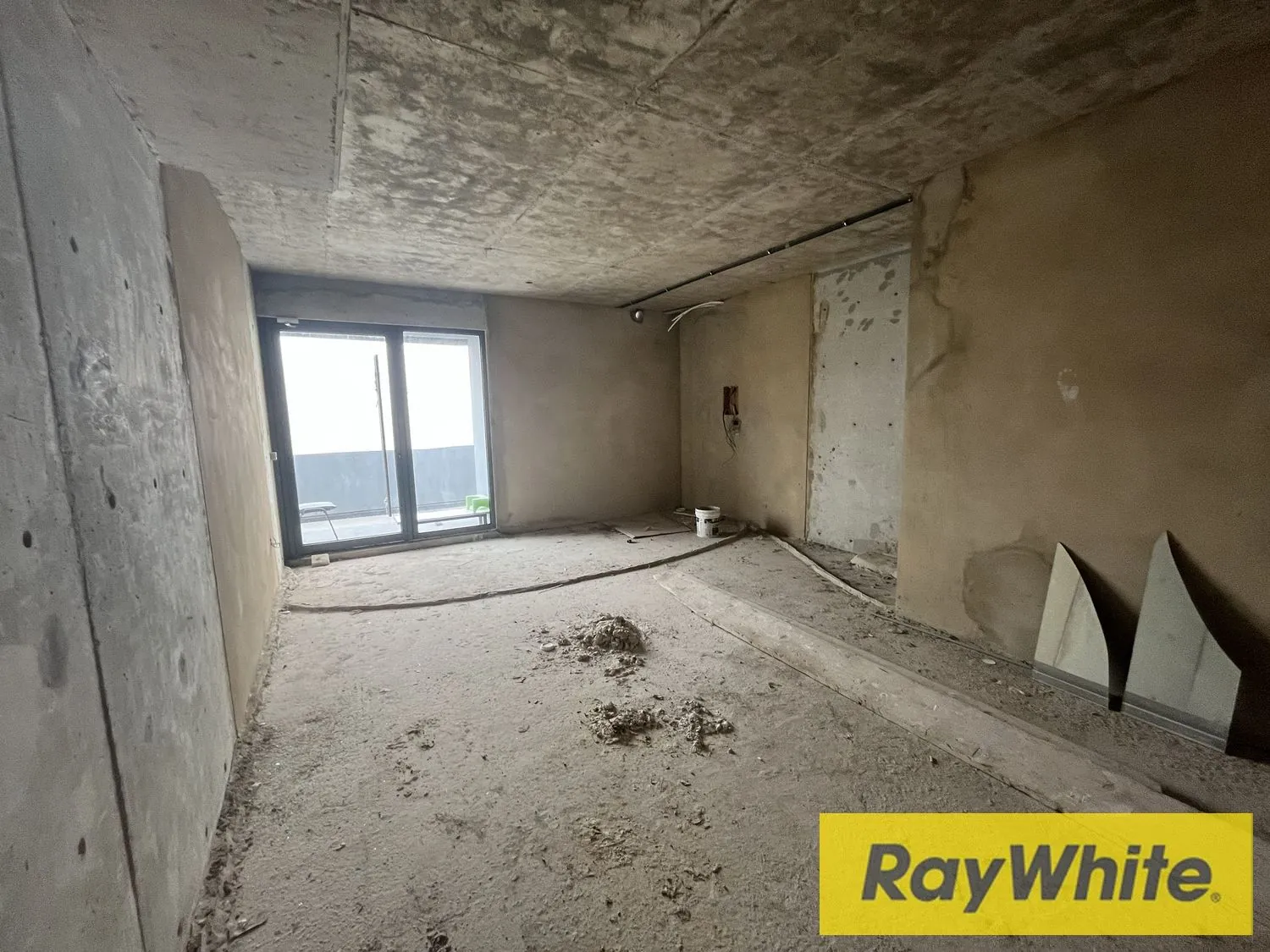 Shop For Rent In Mansourieh – Mkalles Area | 125 Sqm — الصورة 2