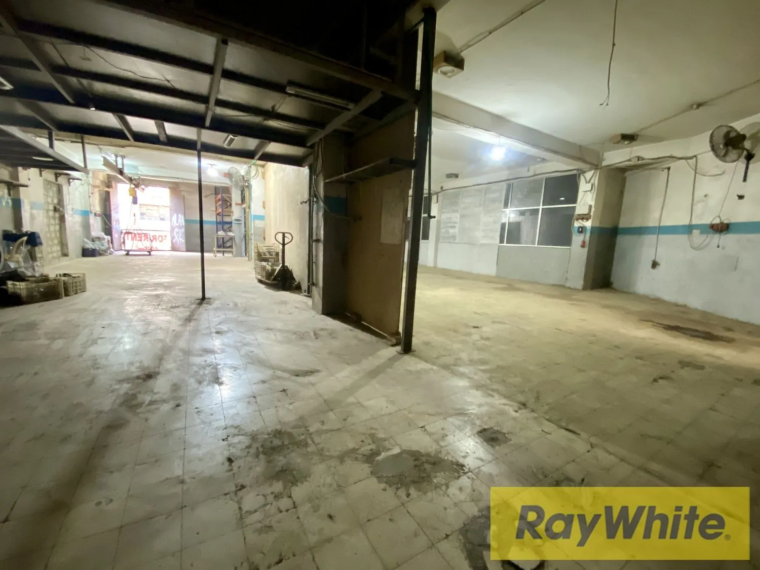 Industrial Space For Rent In Baouchriye – 600 Sqm — photo 2