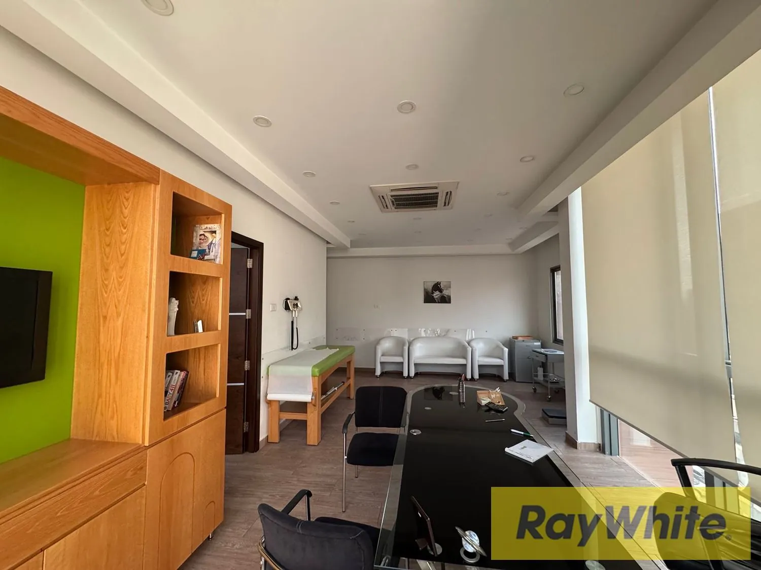 Clinic For Rent In Jdeideh – 110 Sqm | Furnished — الصورة 3
