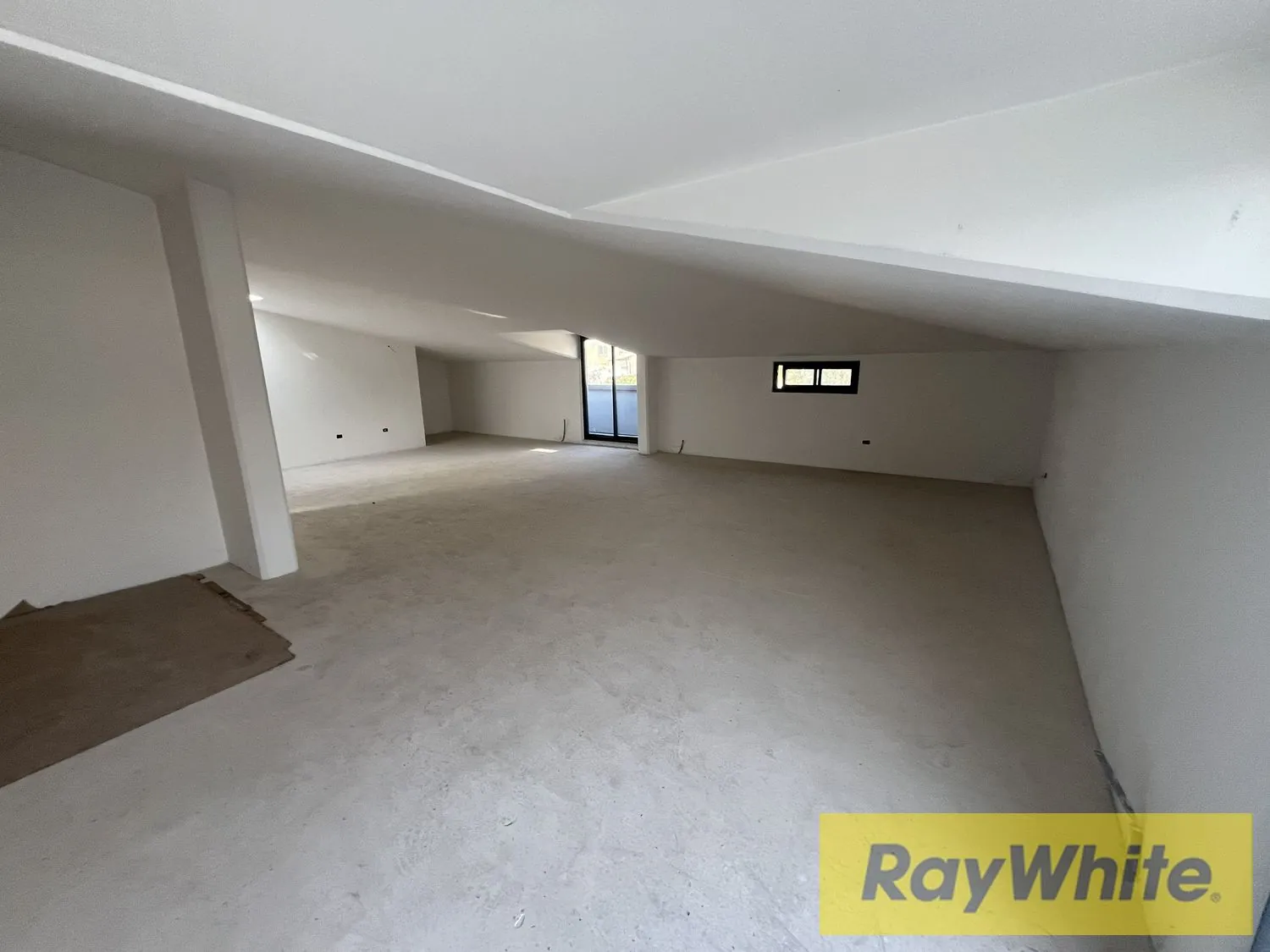Office For Rent In Mansourieh , 95 Sqm