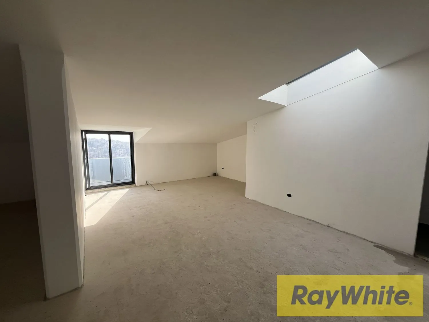 For Rent Office In Mansourieh – 100 Sqm