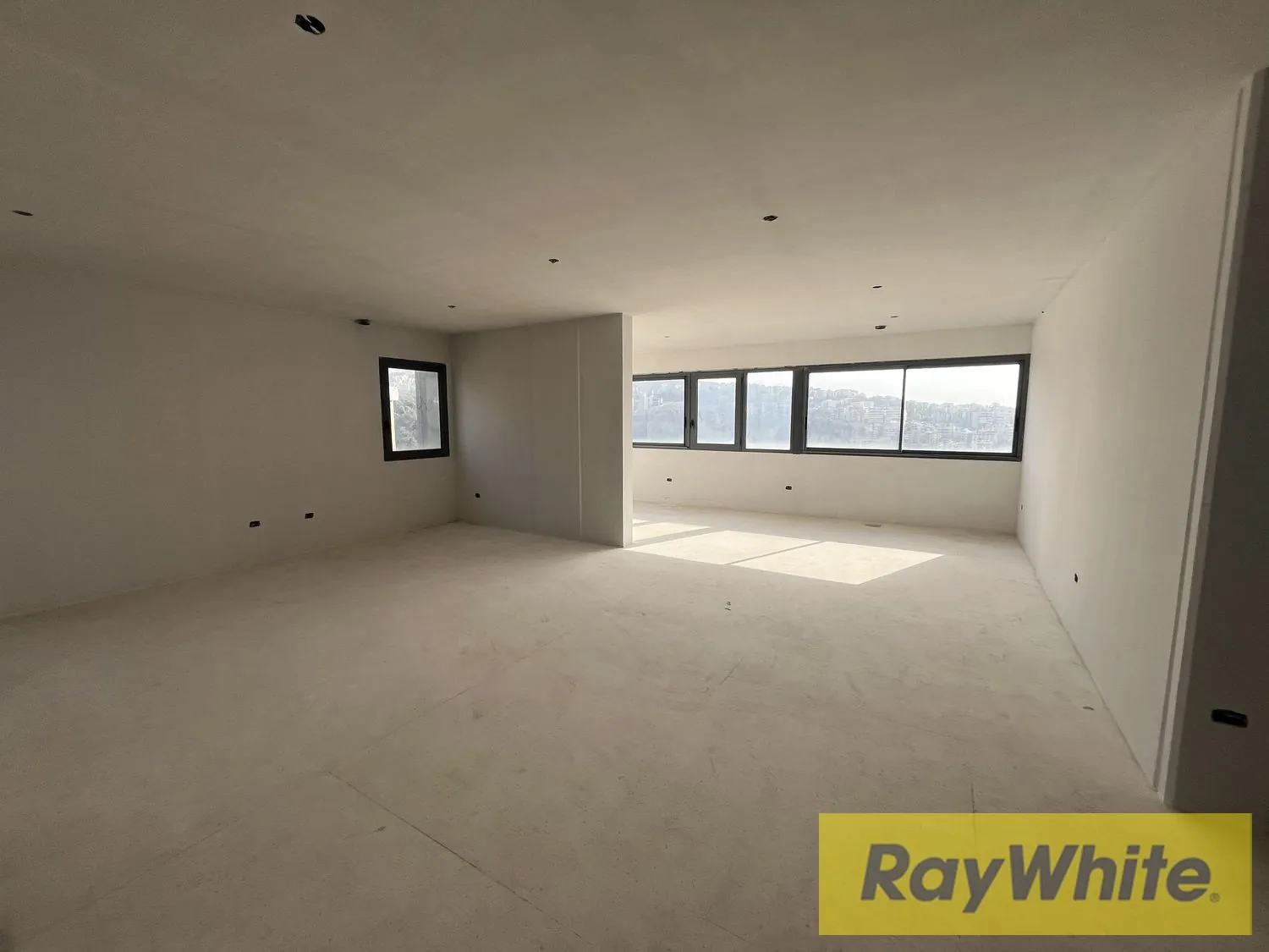 Office For Rent In Mansourieh – 100 Sqm
